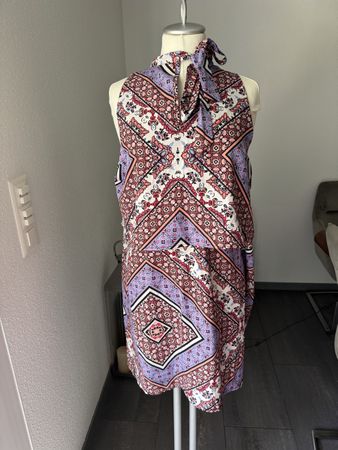 Kleid gemustert Grösse M guter Zustand