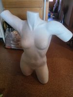 Schaufensterpuppe Torso weiblich weiss guter Zustand