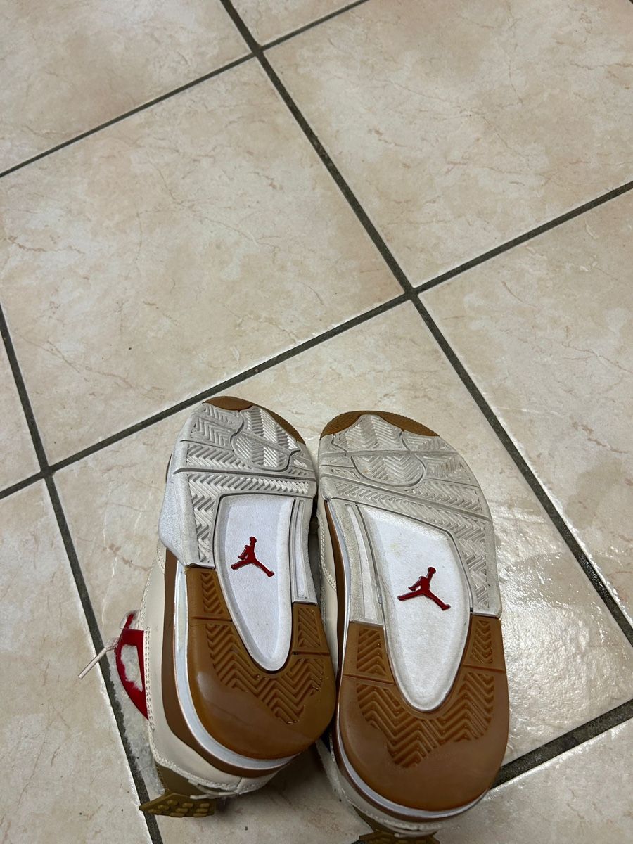 Herrenschuhe: Jordan 4 Retro – Neu (gemäss Beschreibung) aus Mézières FR von Paulwalke3 3