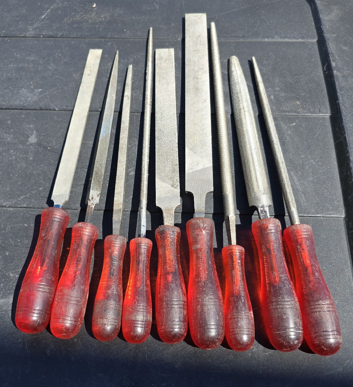 Tutti gli attrezzi: 9 Stk. Feilen ca. 40cm. – Usato da Walkringen venduto da Vanuca