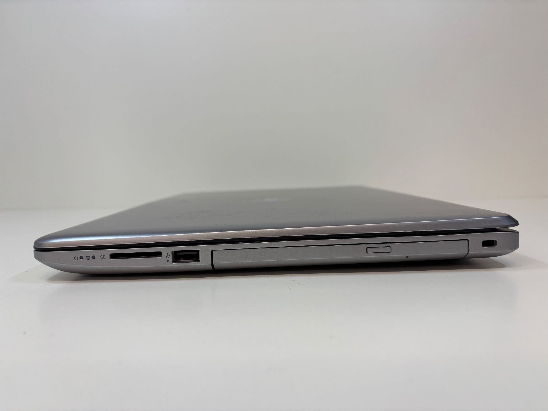 Hewlett Packard Notebooks: Notebook 15.6" HP 250 G6, Intel Core i5, DEFEKT – Defekt aus Lachen SZ von alcom-electronics 3