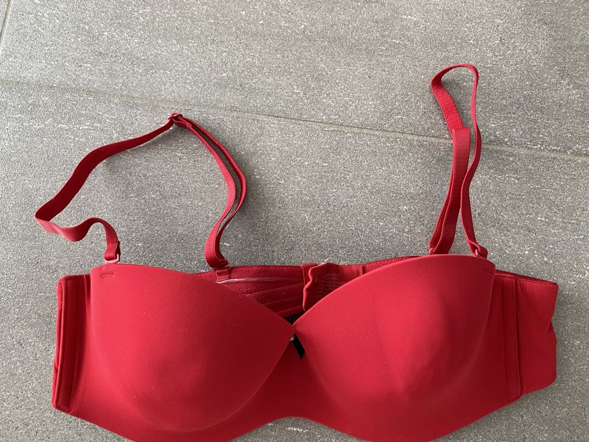 Altra biancheria intima: SKINY BH ROT – Usato da Malters venduto da Kuettel1 1