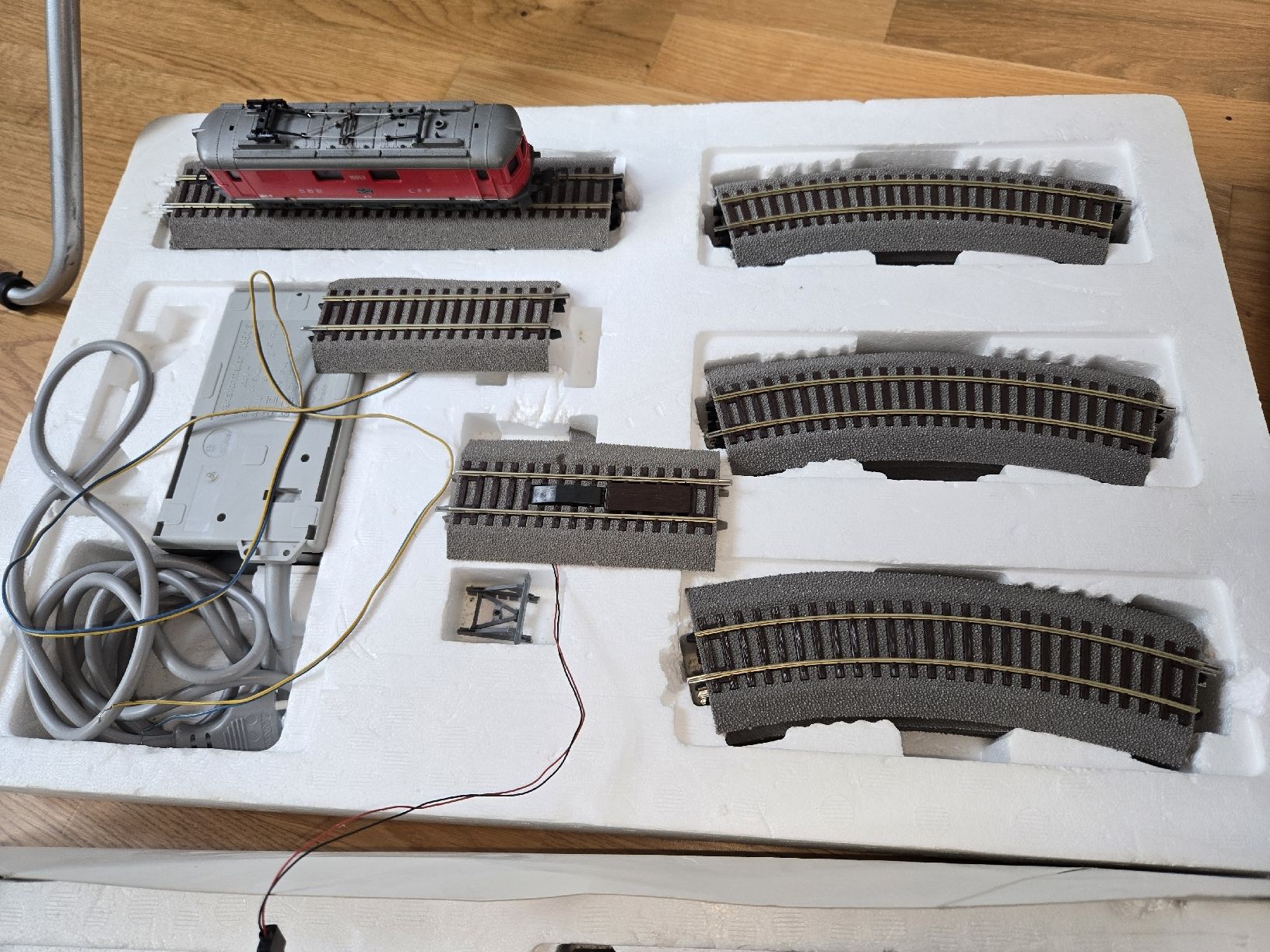 Modellini di ferrovie: Modeleisenbahn Starterkit – Difettoso da Oberglatt ZH venduto da albarpitsch 6