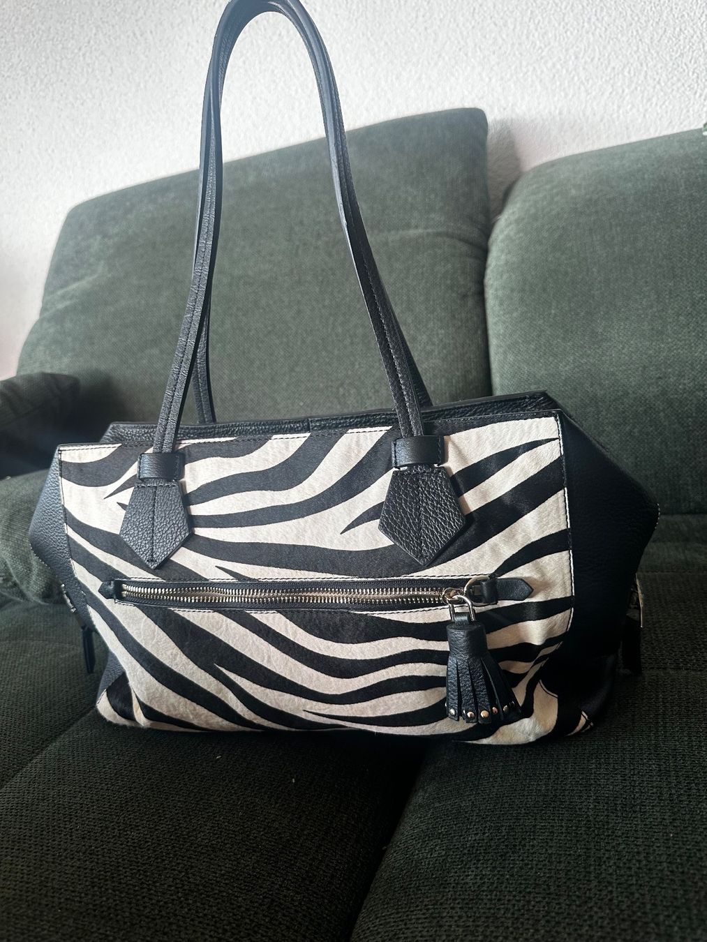 Karen Millen Borse da donna: Zebra print leather bag – Nuovo e nell'imballaggio originale da Herrliberg venduto da Karina351 3