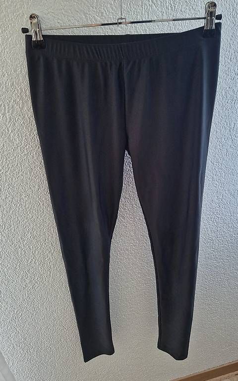 H&M Leggings: Leggins, Hose, Leggings, glänzender Stoff, pants, lange hose – Nuovo (secondo la descrizione) da Hettlingen venduto da exp_p7b2