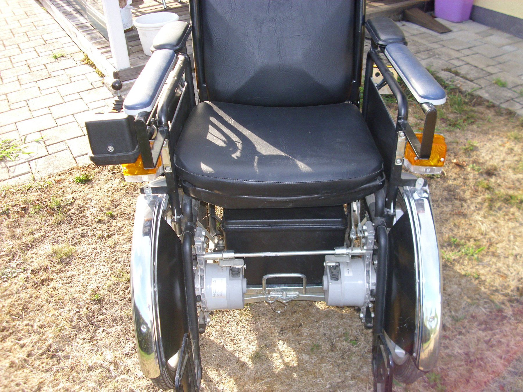 Chaises roulantes: Elektro Rollstuhl Touring 924 – D'occasion à Safenwil par Prodecor 2