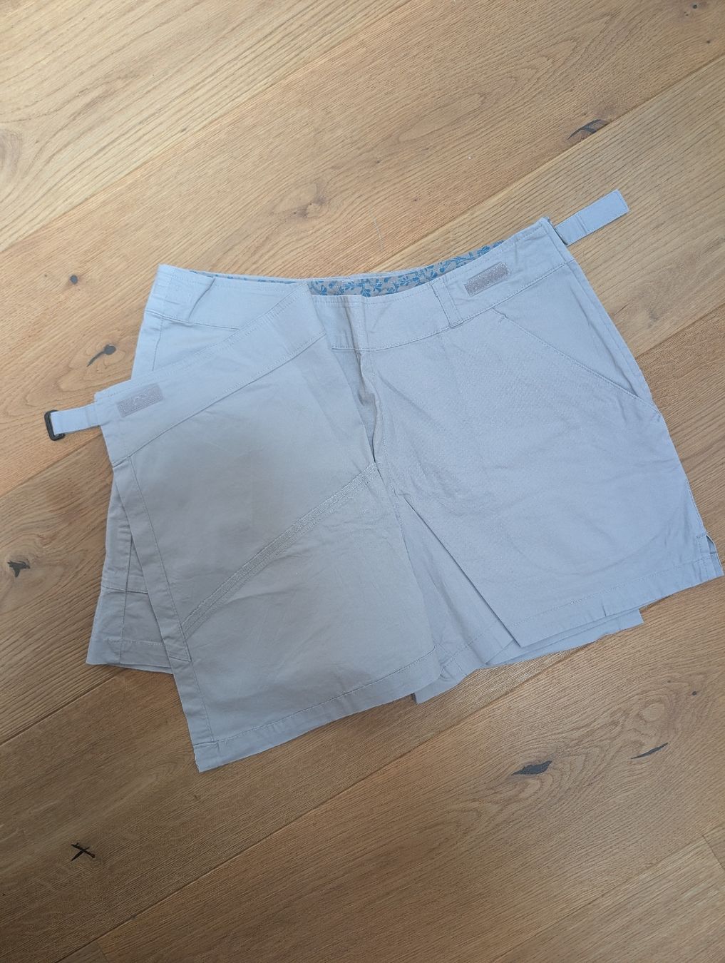 Hosen: Jupe short de randonnée, gris clair – Gebraucht aus Fribourg von MathiiR 4