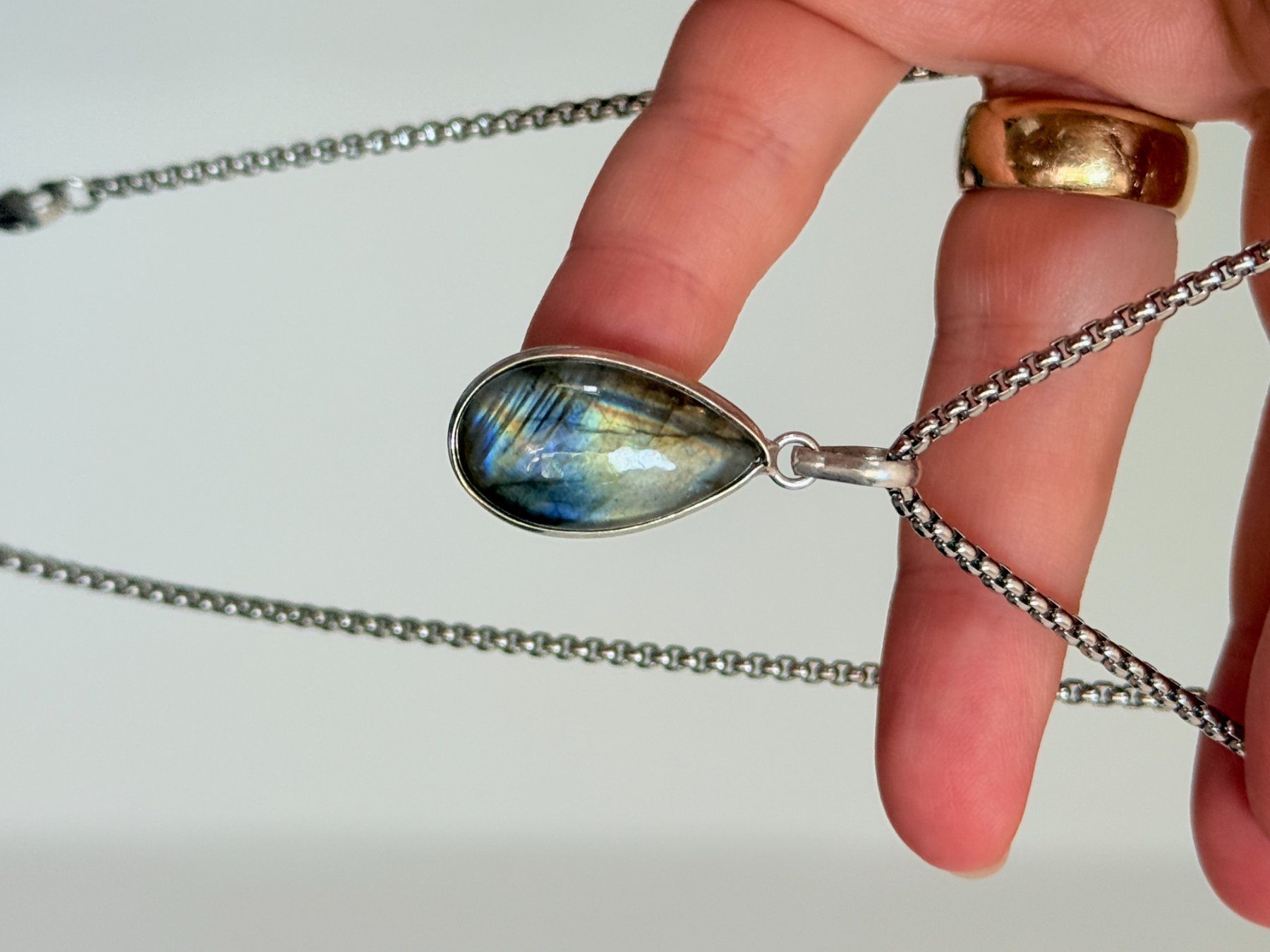 Catenine: Fashionable labradorite necklace – Nuovo e nell'imballaggio originale da Genève venduto da AGBERG 9
