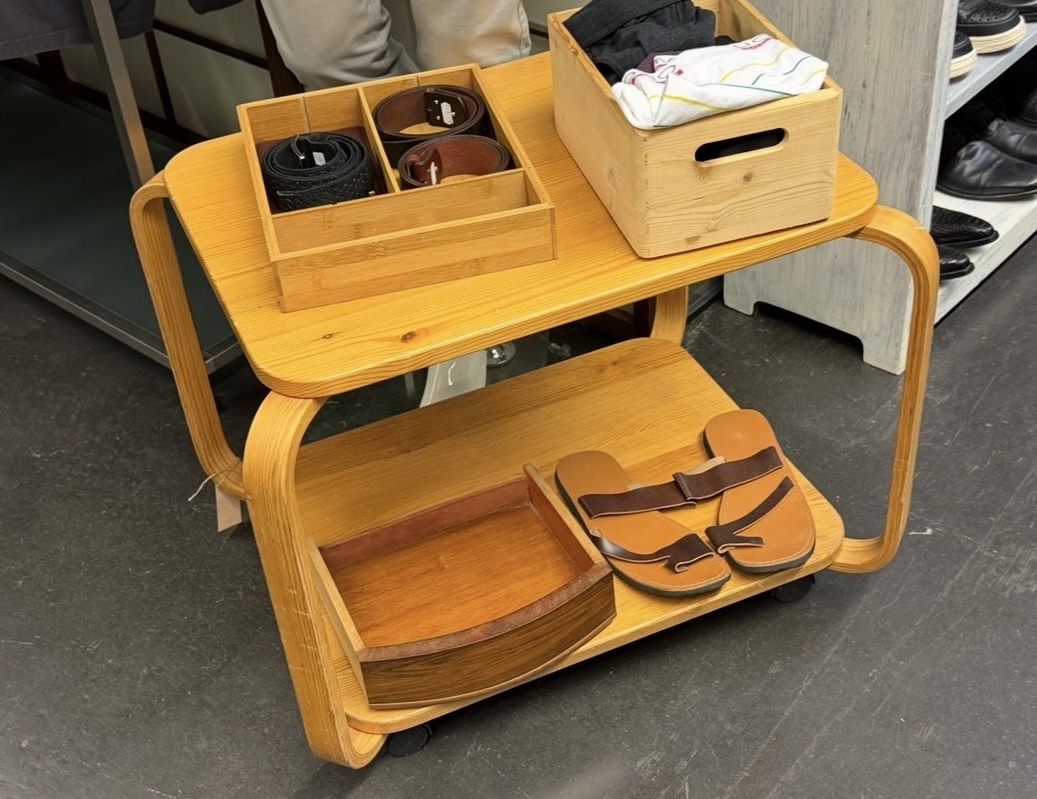 Servierwagen: Side table on wheels wood good condition – Gebraucht aus Stäfa von rap_8qwx 1