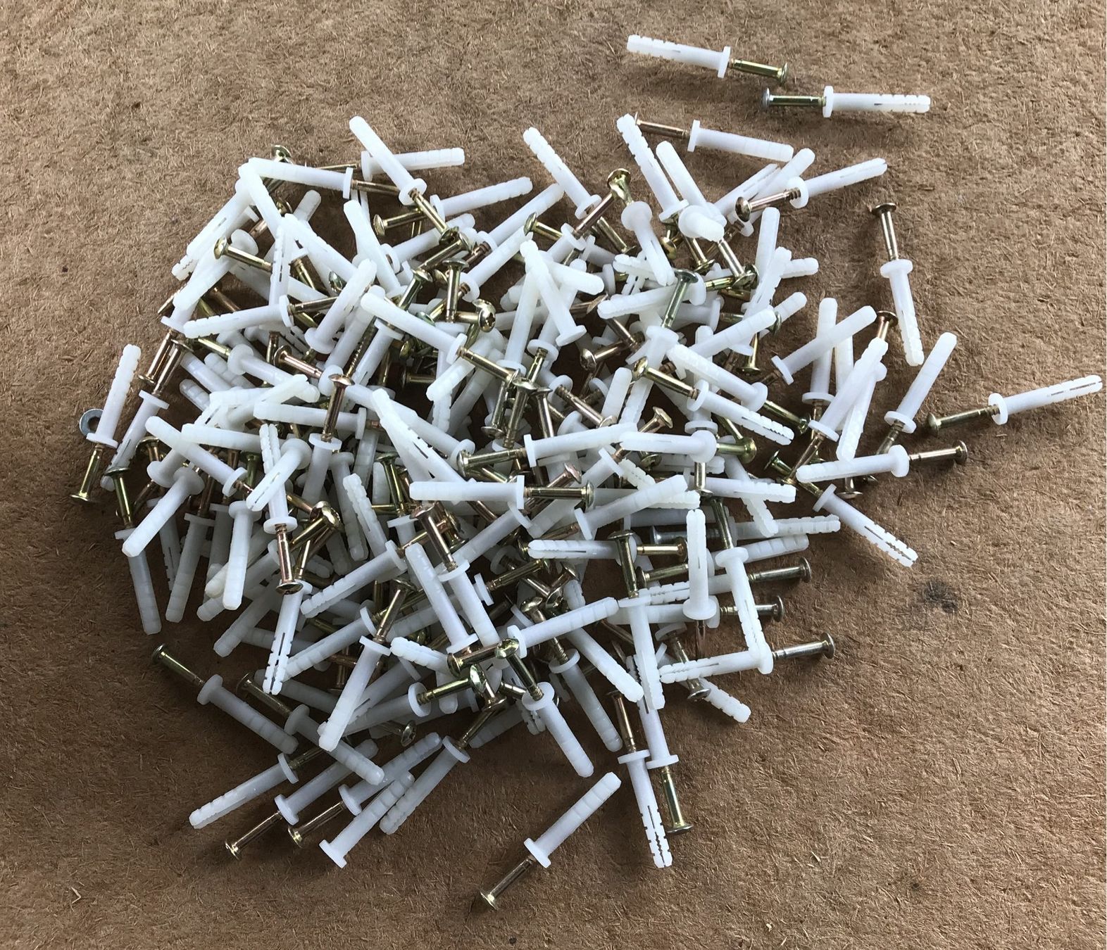 Würth Tutti gli attrezzi: LOT NAGELDÜBEL – Nuovo (secondo la descrizione) da Ostermundigen venduto da Heavenmaus75 1