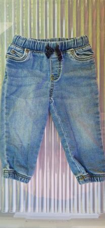 Süsse Baby Jeans Gr. 12 Monate. Carters