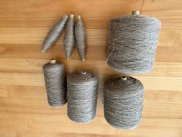 Flachsgarn auf Rollen