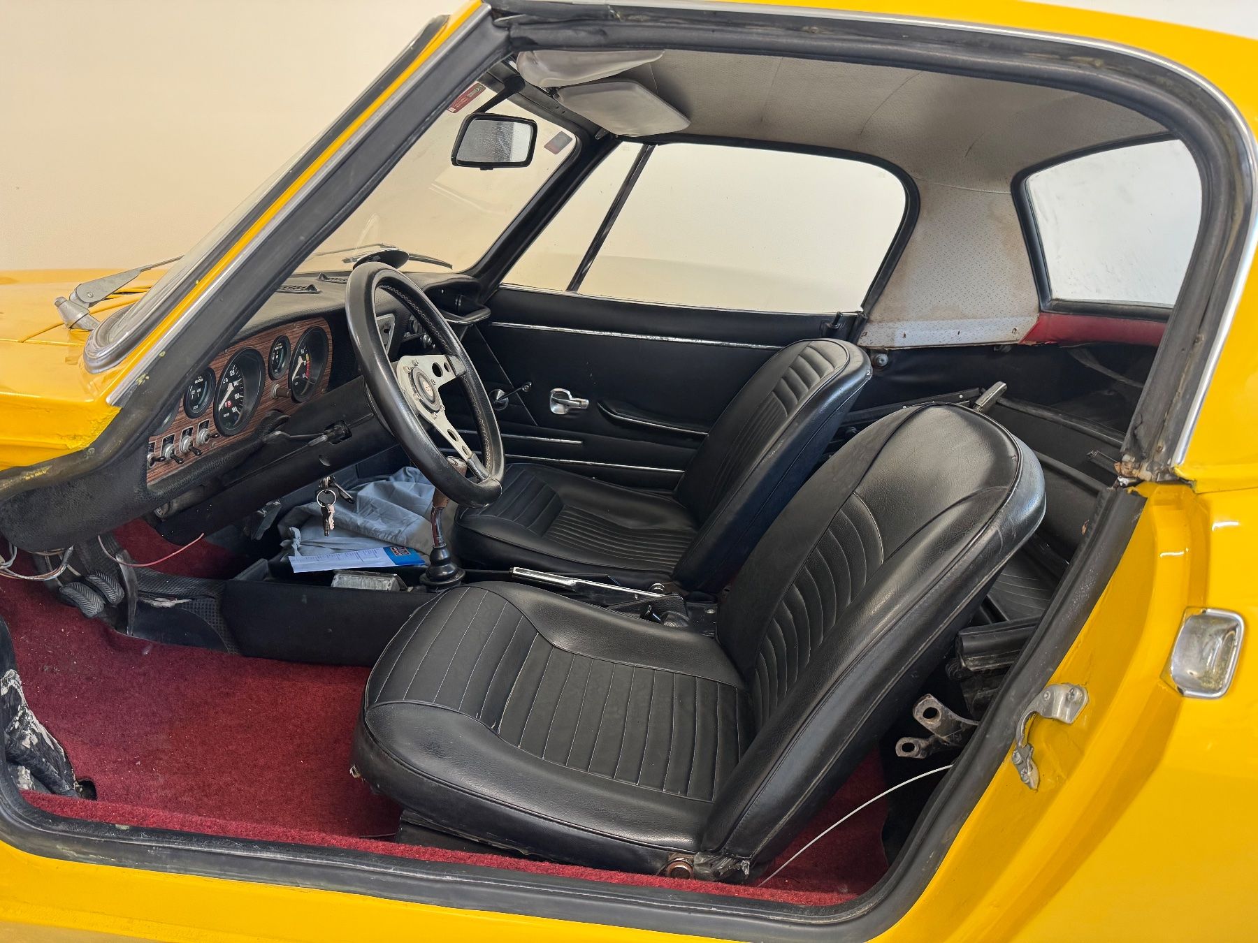 Fiat Autos: Fiat 850 Spider Cabriolet Hardtop – D'occasion à Felsberg par Vahid7 3