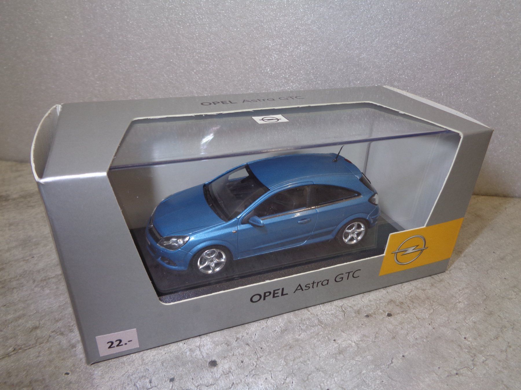 Opel Modellini d'auto: Minichamps 1:43 Opel Astra GTC – Usato da Reconvilier venduto da rallycar 3