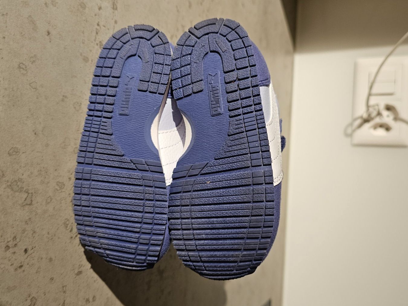 Puma Schuhe für Jungen: Puma Kinderschuhe Grösse 22 – Neu (gemäss Beschreibung) aus Glattfelden von Borbor 1