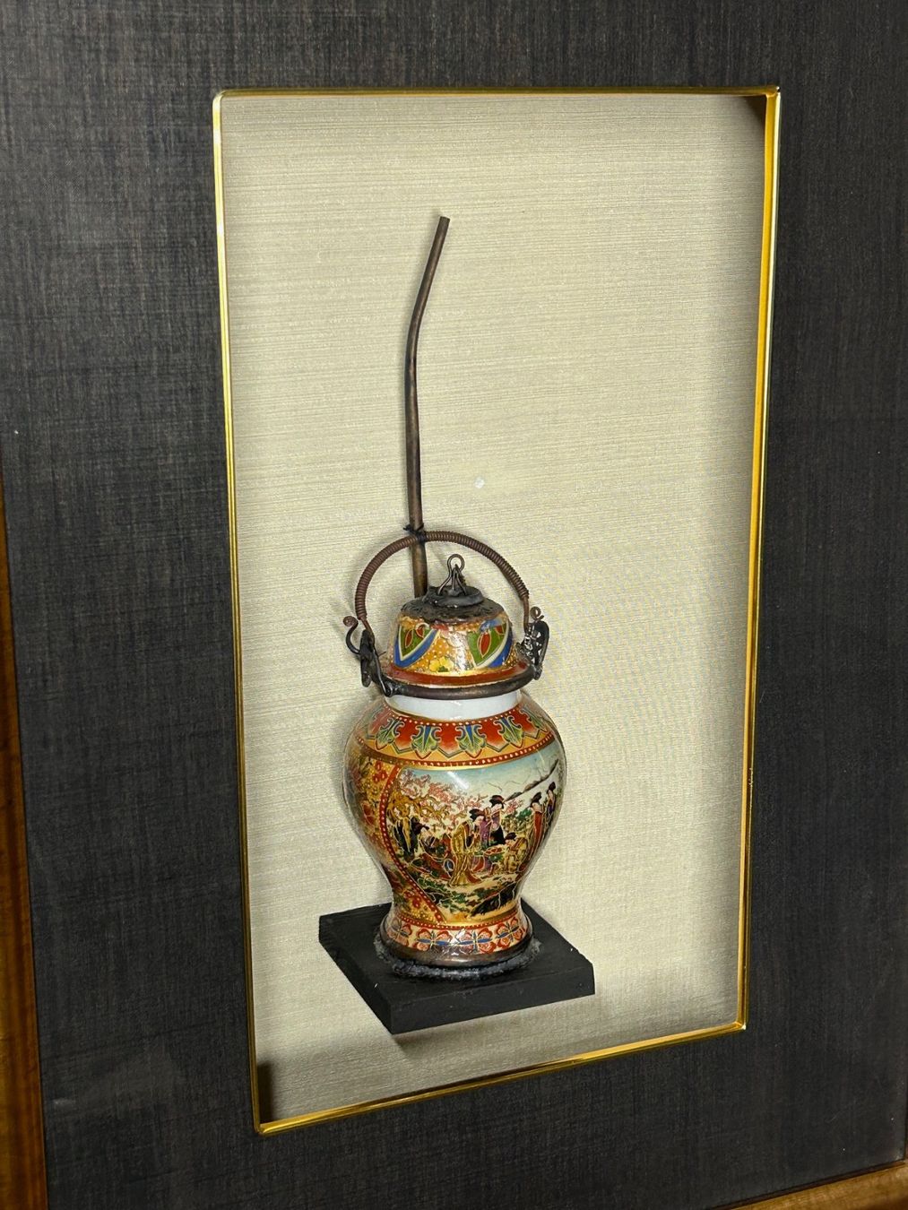 Sculture & Statue: Schaukasten / Gablote / Vitrine mit Opiumpfeife – Usato da Rocourt venduto da Vijay02 6