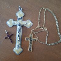 Versand möglich. Kreuze, Ketten, Devotionalien