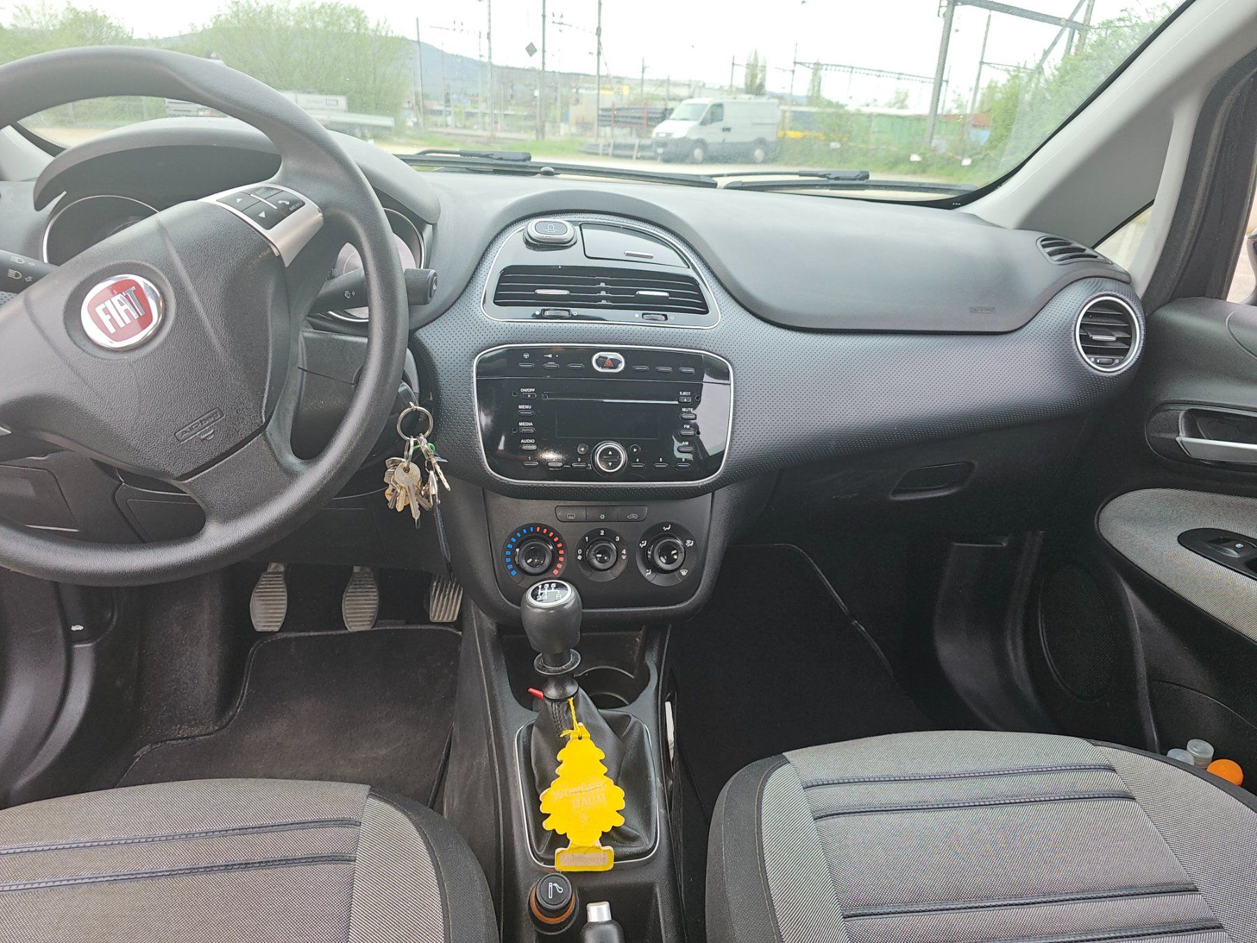 Automobili: Fiat Punto Evo – Usato da Lenzburg venduto da Larosa89 3
