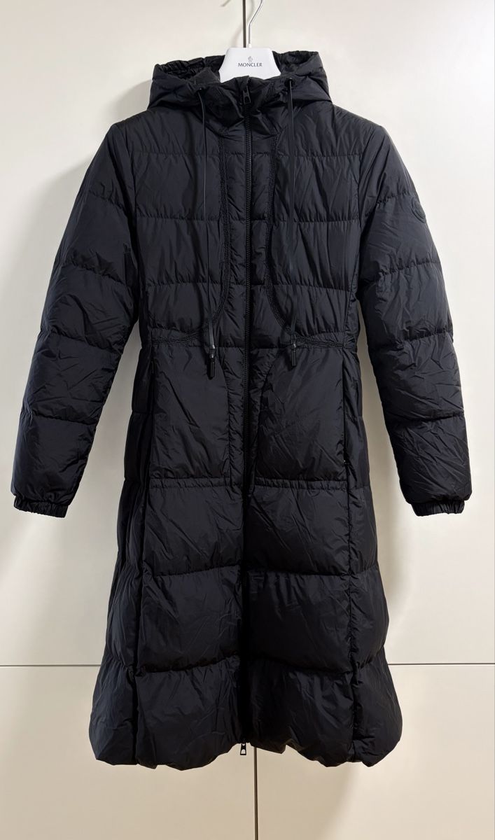 Moncler Cappotti: Moncler Idrocase long down jacket- Size 3  – Usato da Zermatt venduto da add_c7sr