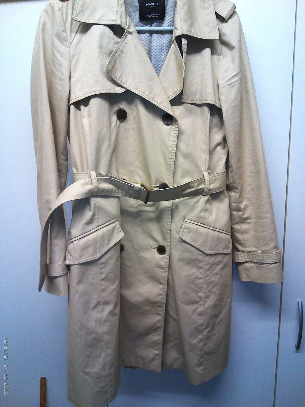 Mango Mäntel: Trenchcoat Mango Basic Gr. 36 beige mit Gürtel – Gebraucht aus Altendorf von zipfizaffi 1