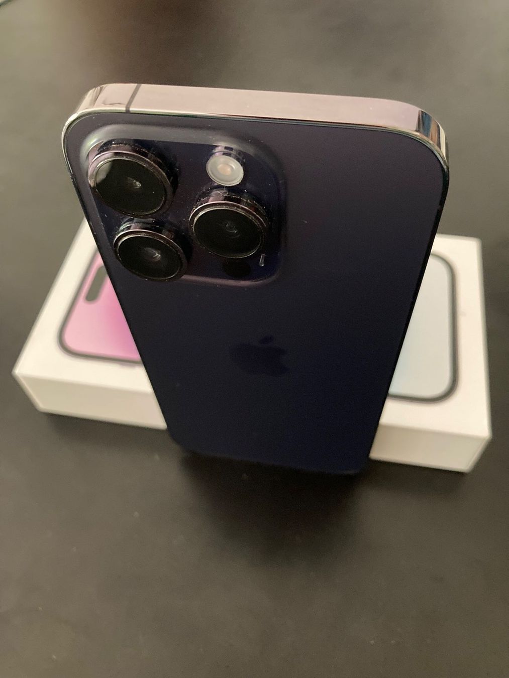 Apple Telefoni cellulari / Smartphones: iPhone 14 pro 256GB Deep Purple – Usato da Bern venduto da wengseng 6