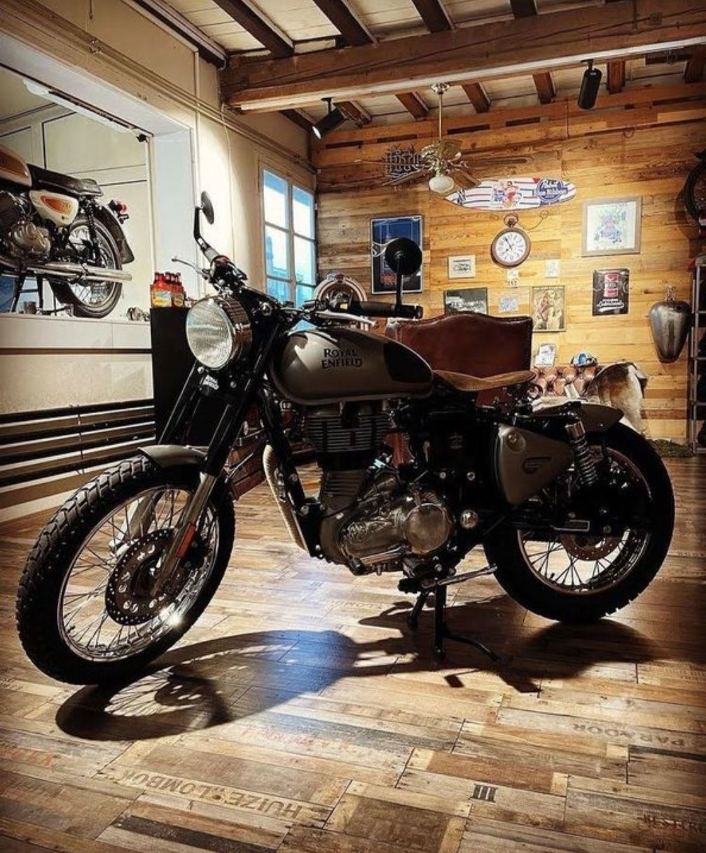 Enfield/Royal-Enfield Strasse: Royal Enfield Bullet 500 Classic | Bobber-Umbau. Top Zustand – Gebraucht aus Zürich von m_meier1981 3