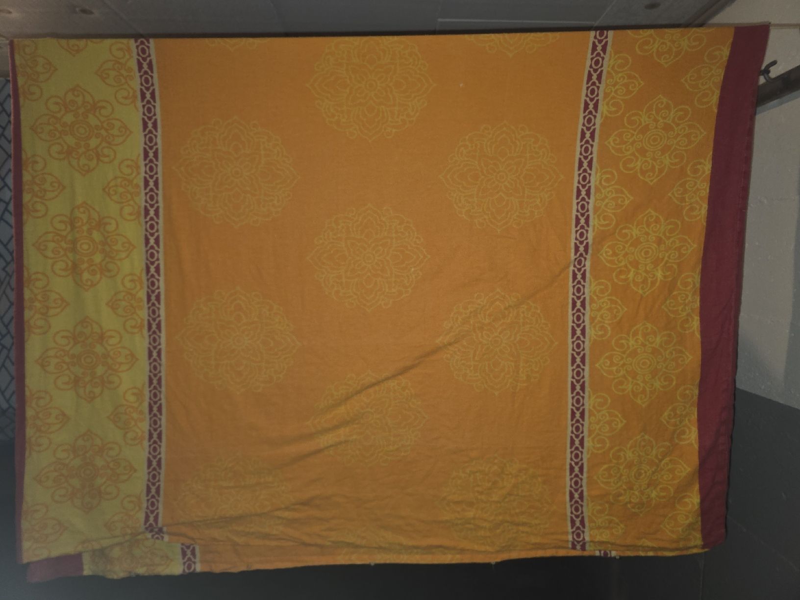 Bettwäsche: Schöne orangefarbene Bettwäsche mit Muster, 2er Set – Neu (gemäss Beschreibung) aus Kriens von Caroline_Schweiz