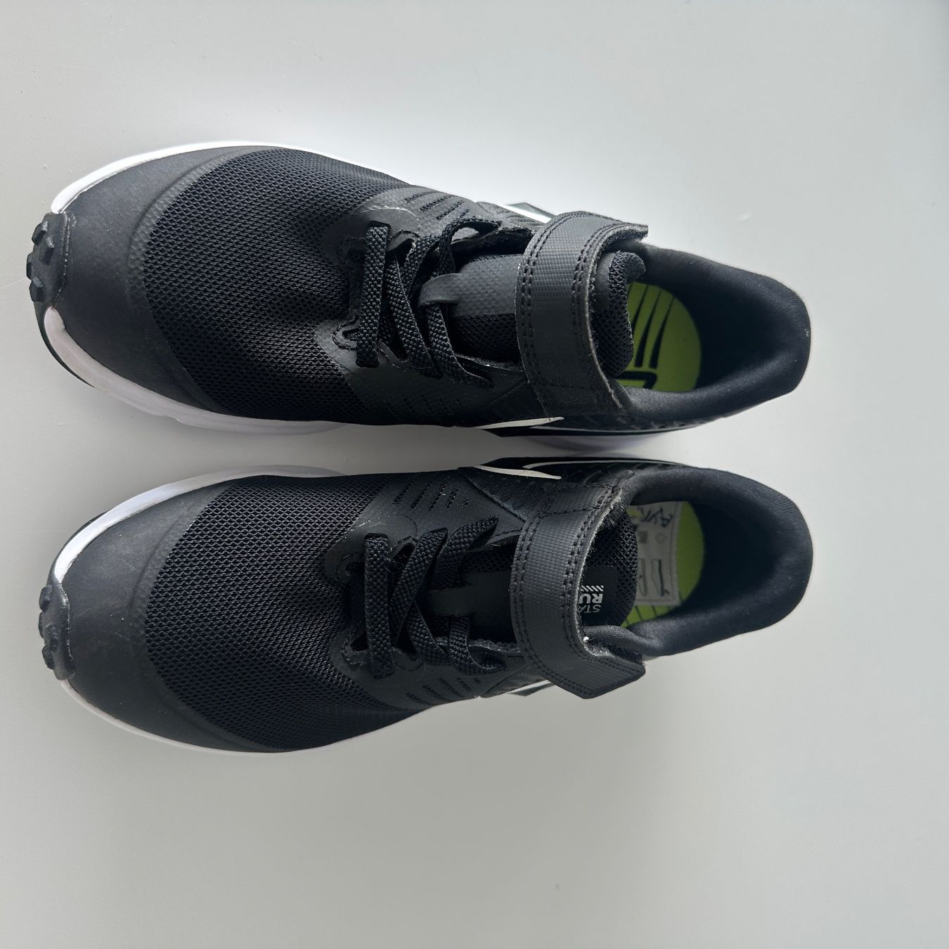 Nike Schuhe für Jungen: NIKE STAR Runner 2.0 – Neu (gemäss Beschreibung) aus Sattel von oat_6btk