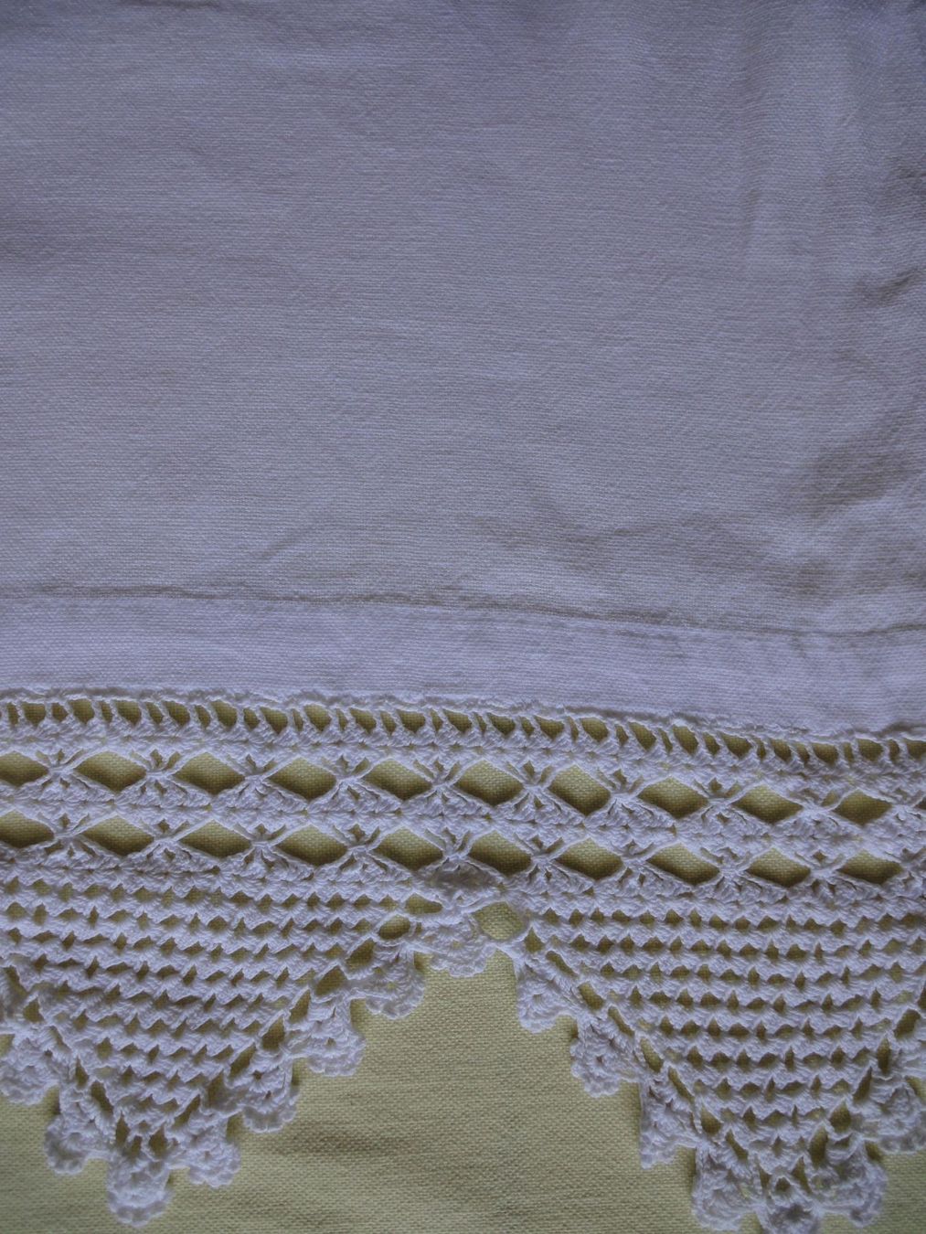 Linge de lit: Antikes Oberleintuch mit Spitzen – D'occasion à Chur par omonia 2
