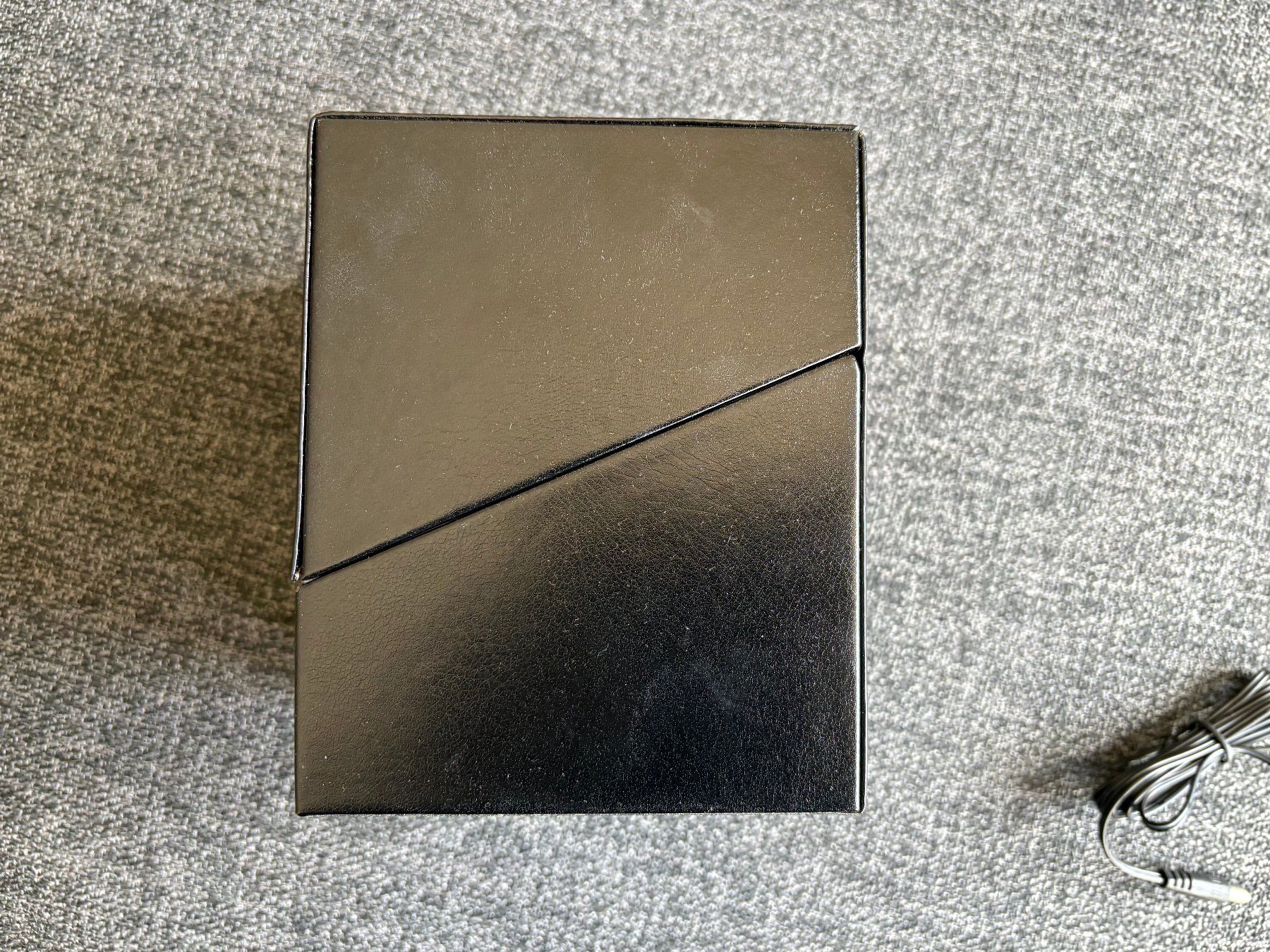 Cofanetto carica e porta orologi: Automatischer Uhrenbeweger Wechselstromadapter oder batterie – Usato da Basel venduto da h4w_h5bq 3