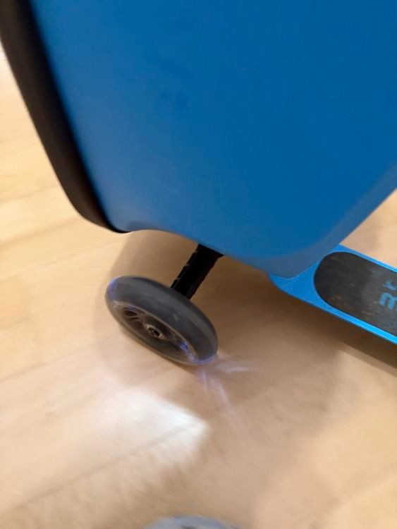 Micro Reisekoffer: Micro Luggage Kinder Scooter – Gebraucht aus Zermatt von B.15.v02 2