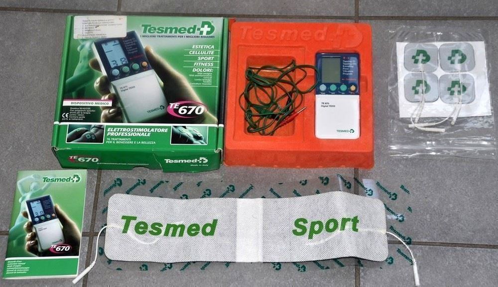 TESMED 8 Électrodes 50x50mm Pour Électrostimulateur - Universelles, Auto-Adhésives, Lavables, Sans Gel