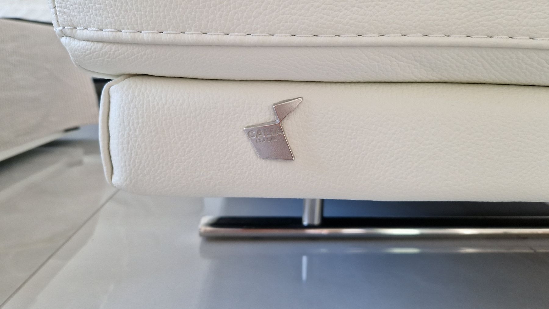 Sofas: Calia Italia Echtleder Ecksofa weiss – D'occasion à Rafz par Jirga 3