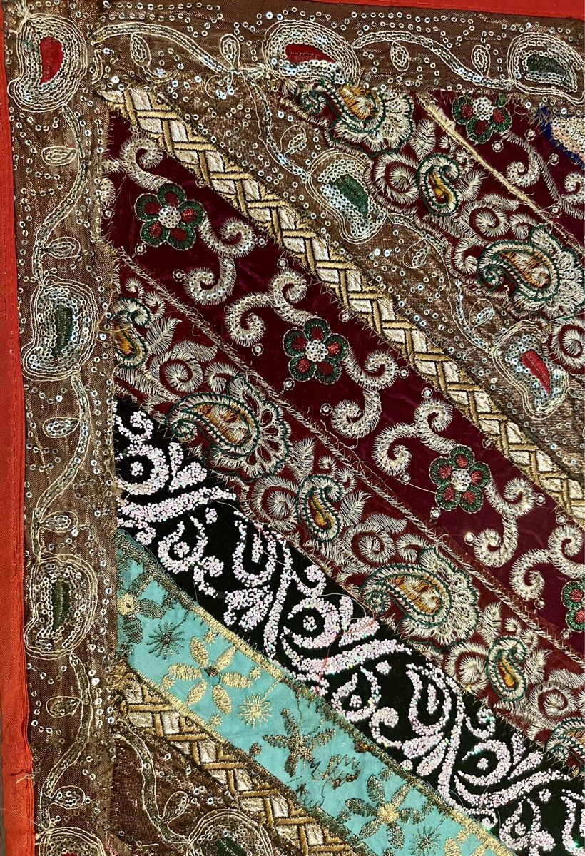 Stoffe: Tenture indienne ou chemin de table, brodée à la main – Neu (gemäss Beschreibung) aus Genève von DELIRBEADS 3