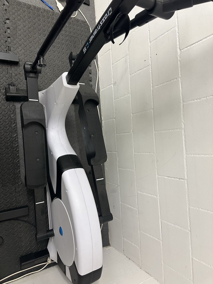 Aldi Vélos d'appartement: Crane Crosstrainer LS5  voll funktionsfähig – D'occasion à Goldach par Uncle_Perch 2