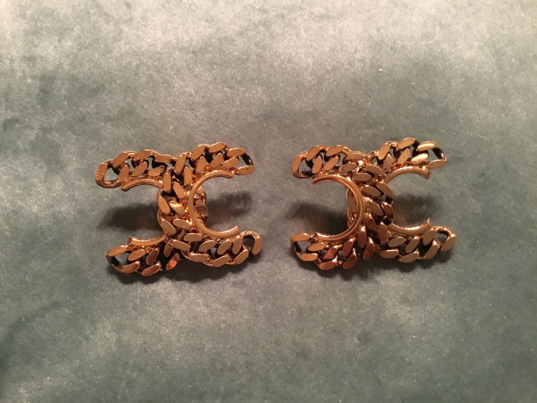Ohrringe & -stecker: Boucles d’oreilles clips chaîne dorée – Neu und originalverpackt aus Le Landeron von nic_8hd5 3