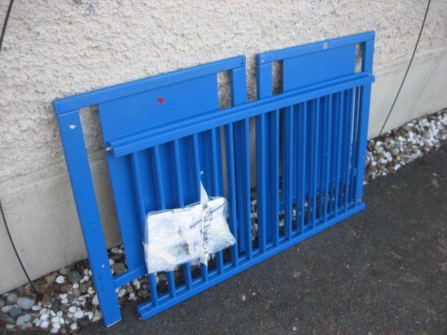 Letti: Kinderbett blau – Usato da Winterthur venduto da Lunaticalpha1 2