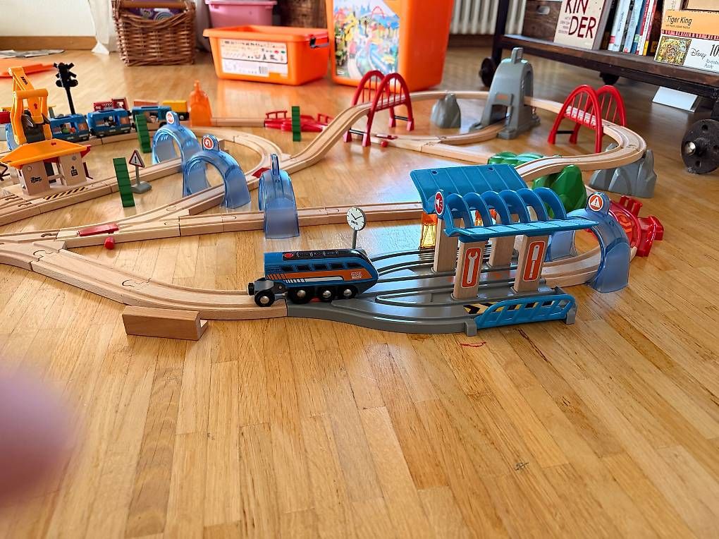 Spielzeuge: BRIO World XXL Eisenbahn-Set  – Gebraucht aus Egg b. Zürich von mst_vnf7 2
