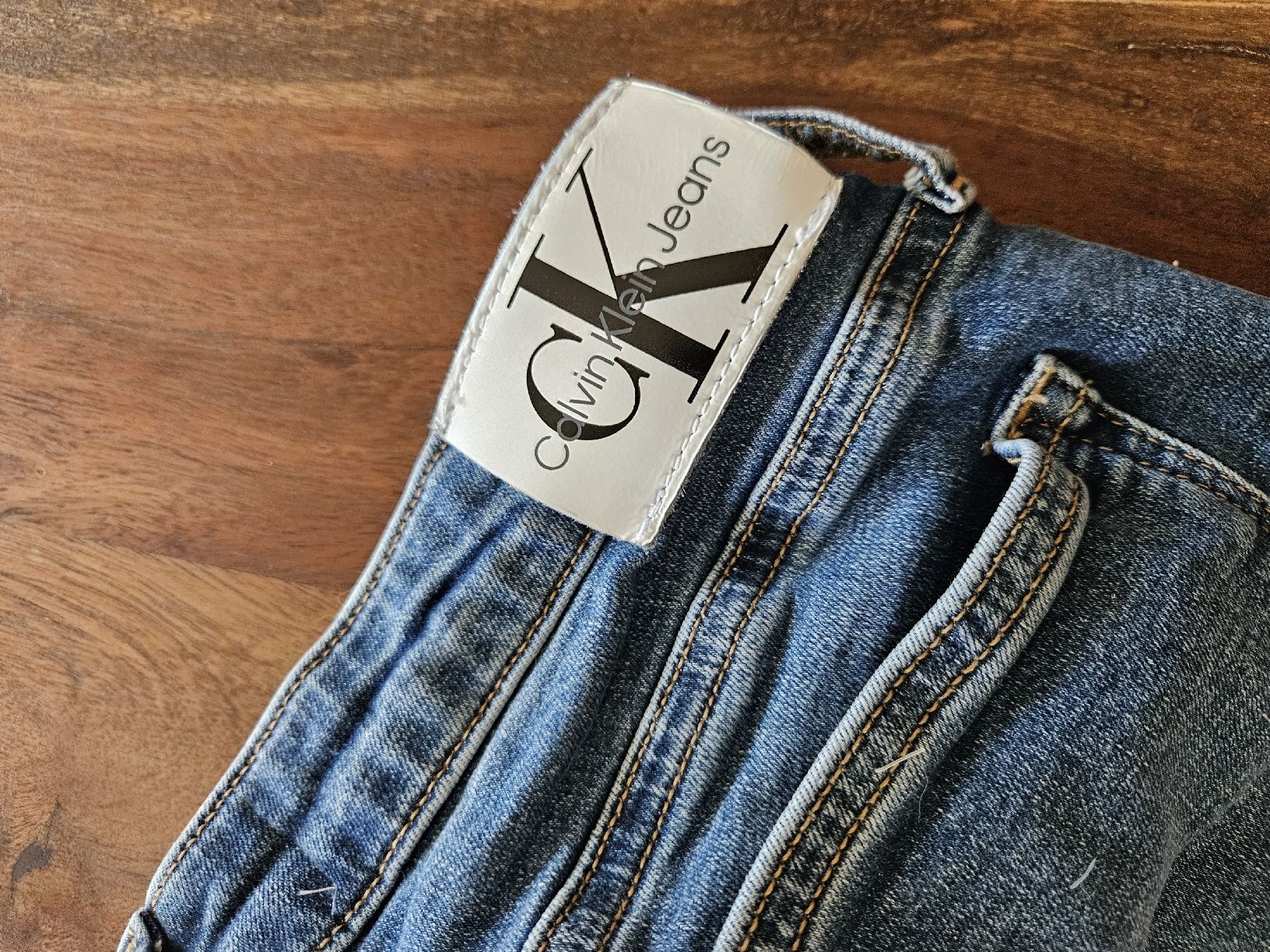Calvin Klein Jeans: Calvin Klein Jeans Grösse 29/32 – Nuovo (secondo la descrizione) da Wattwil venduto da Belinda98 1