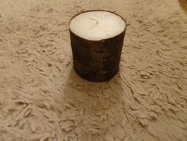 Spezielle, NEUE Kerze mit Baumrinde - 231242