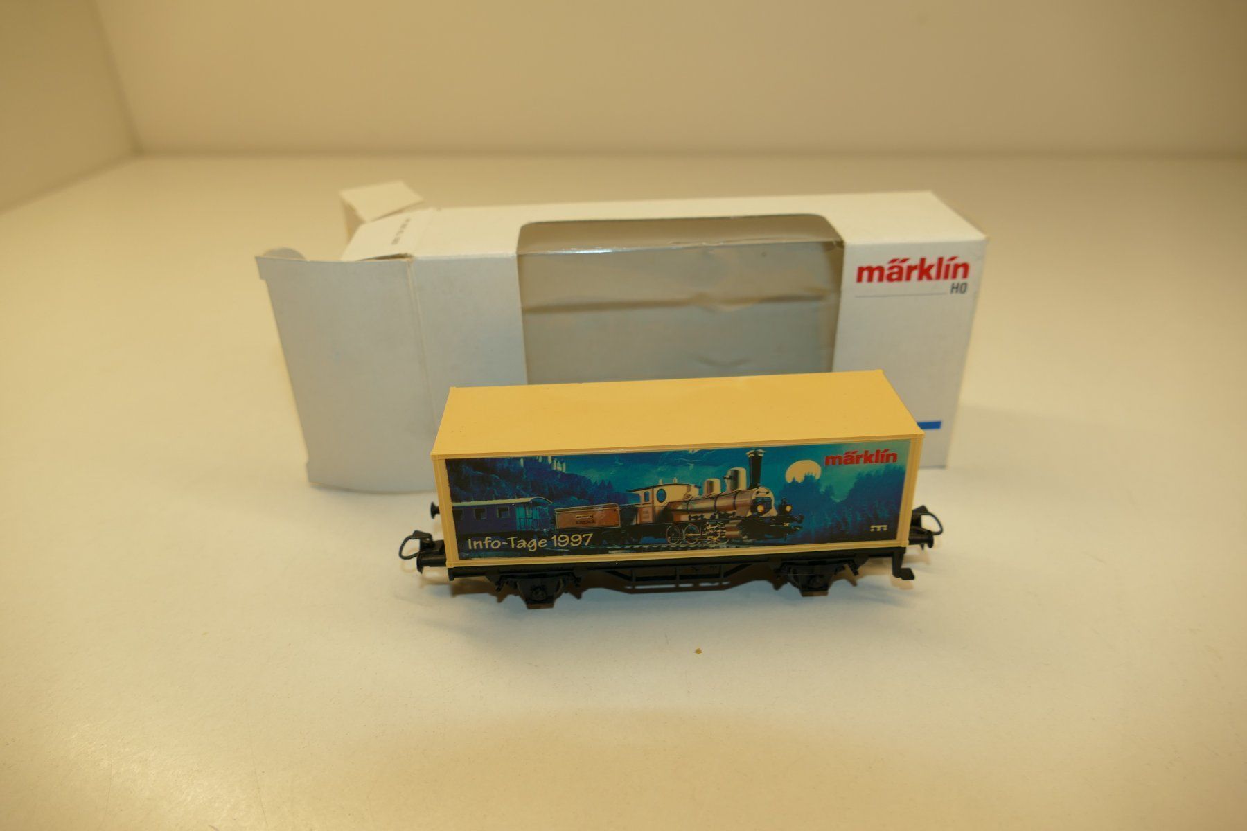 Märklin Modellini di ferrovie: Märklin H0: DB Containerwagen Info-Tage 1997 – Nuovo e nell'imballaggio originale da Niederhasli venduto da rail-duerst