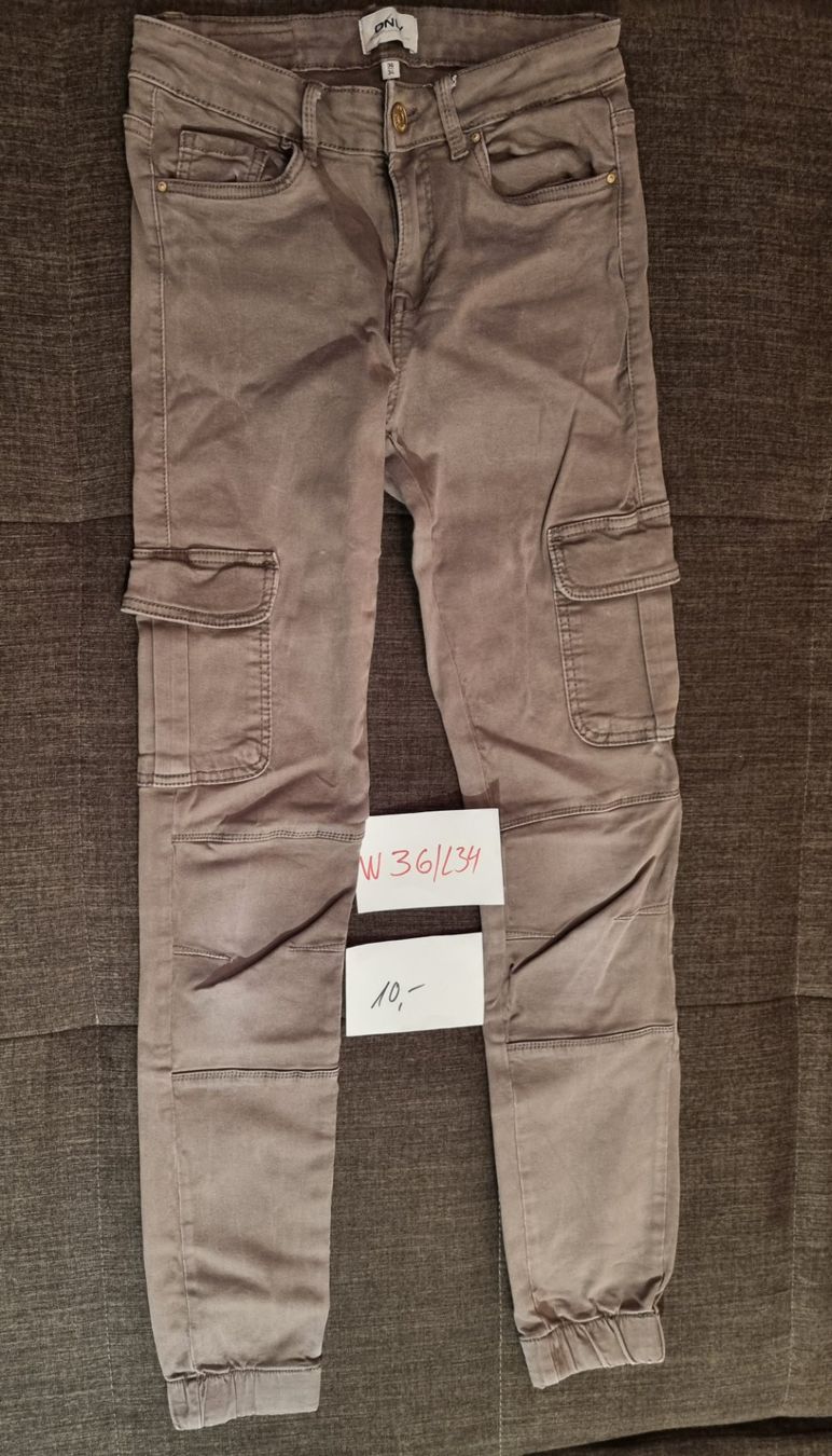 Only Jeans: Only Cargojeans, W36/L34, braun – Usato da Oberrüti venduto da Nicki_Like