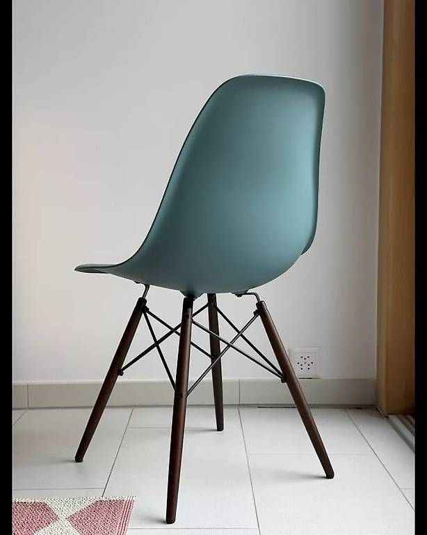 Vitra Stühle: Chaise Eames Plastic Side chair DSW - VITRA Stuhl – Gebraucht aus Savièse von KITATORI.ch 1