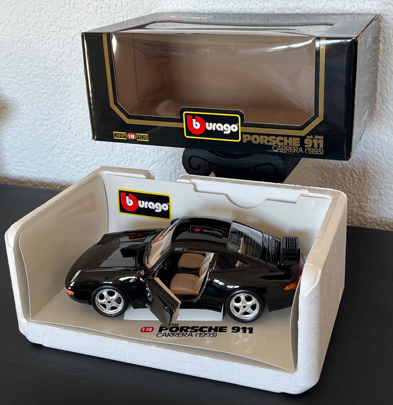 Porsche Modellautos: Porsche 911 Carrera 1993, 1:18 – Gebraucht aus St-Cergue von ncu_t267