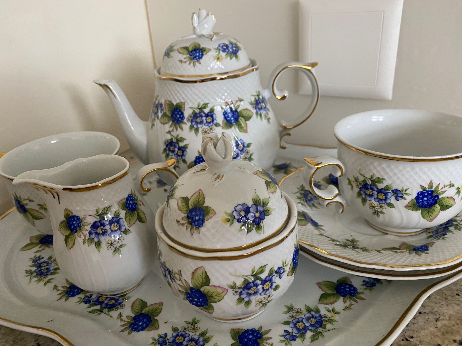 Set di piatti: Teeservice – Usato da Triesen venduto da vla_z6rh 2