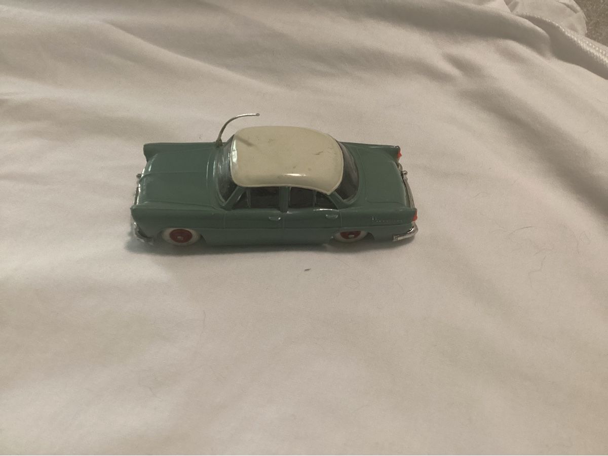 Simca Modellini d'auto: NOREV SIMCA VERSAILLES UM 1960 – Usato da Münchenstein venduto da NoSu98