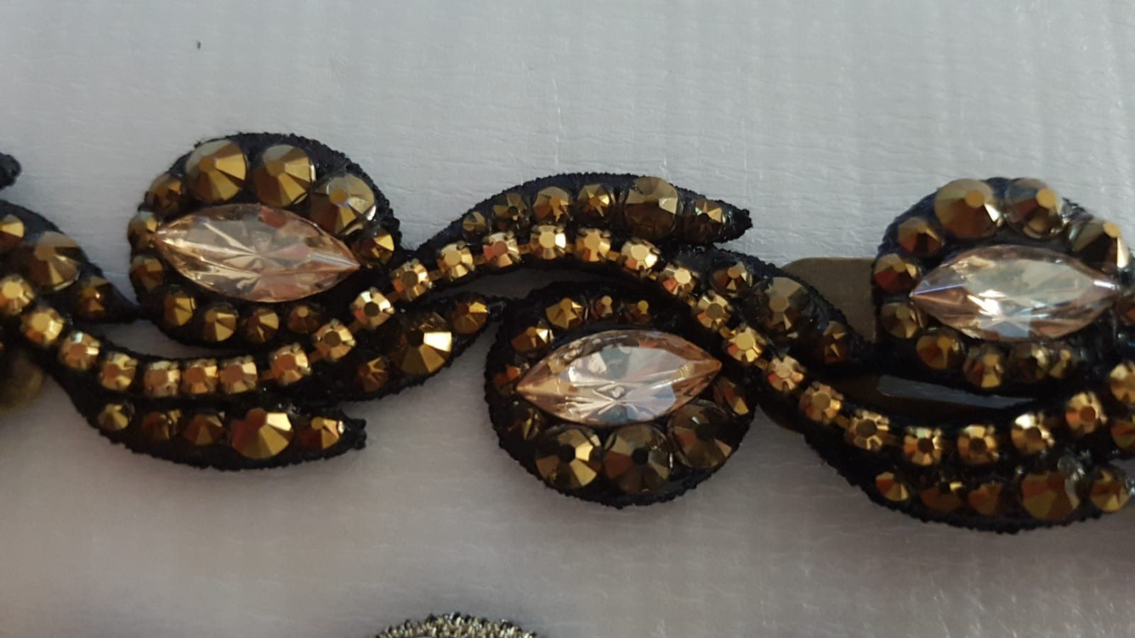 Accessori per capelli: Haarspange mit Swarovski Steinen 17cm. – Nuovo (secondo la descrizione) da Zürich venduto da 280_yc86 2