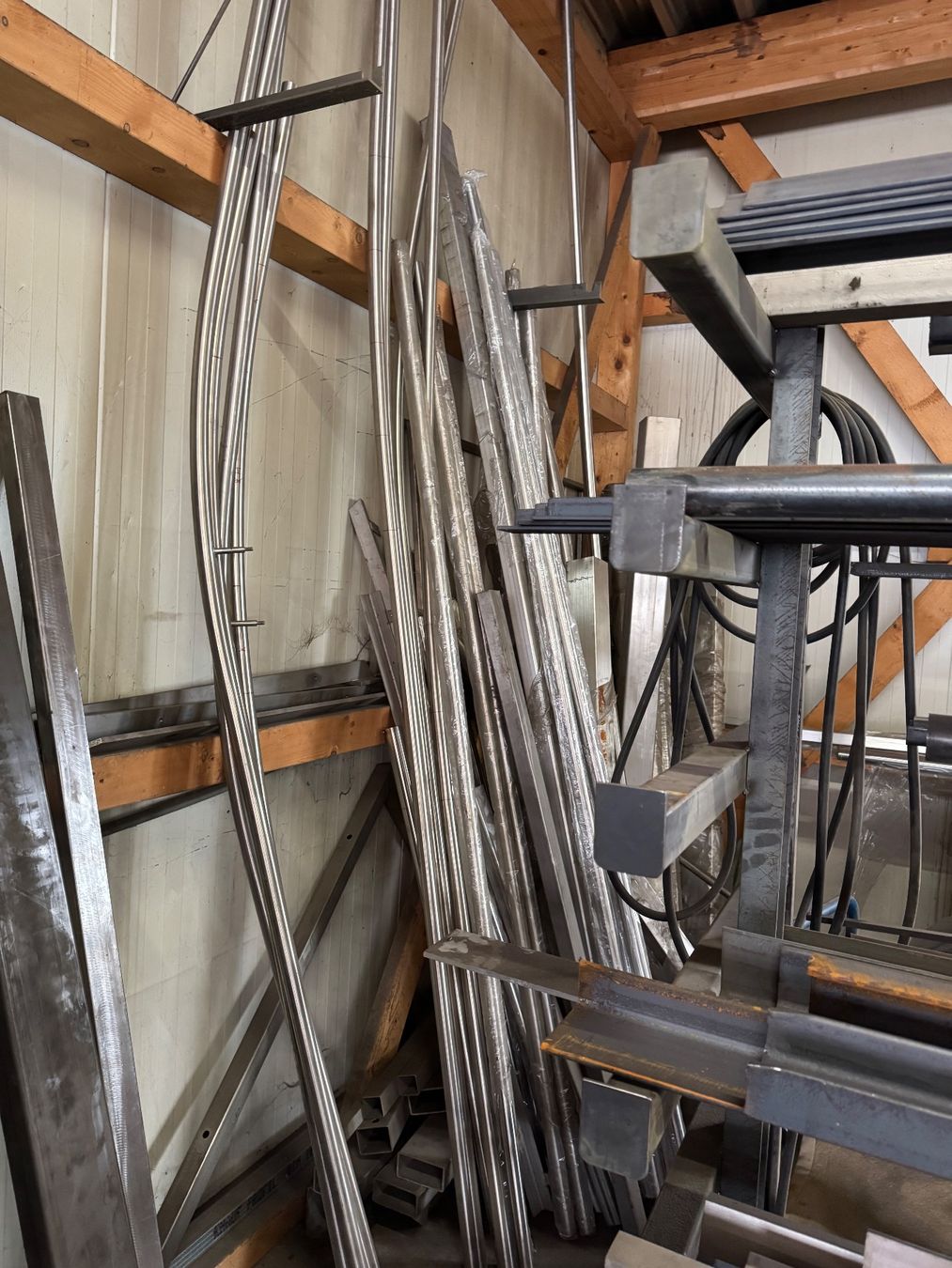 Alle Werkzeuge: Diverses Material – Gebraucht aus Hermetschwil-Staffeln von gta8 4