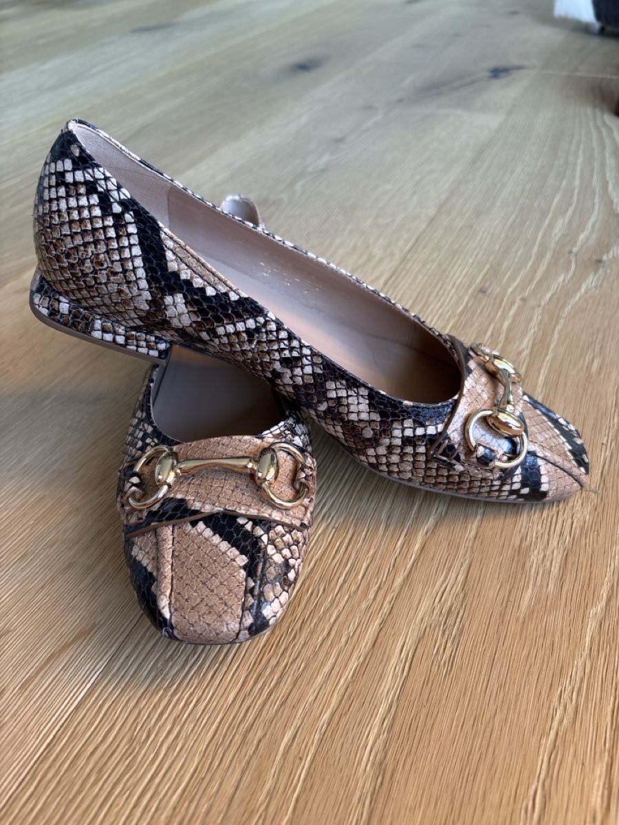 Högl Damenschuhe: Klassischer Ballerina Högl Gr. 37 – Gebraucht aus Gunten von tibisti 1