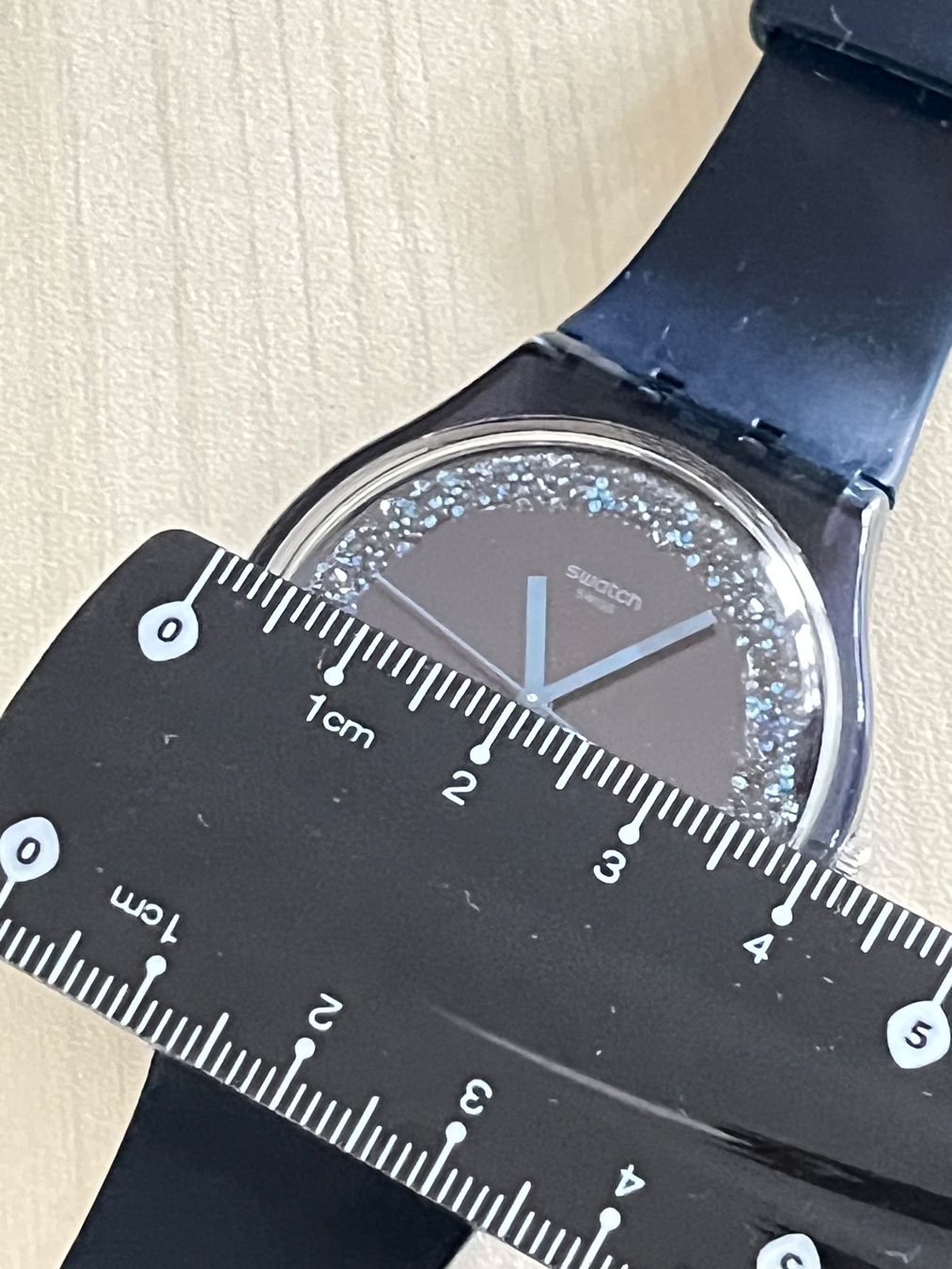 Swatch Orologi: Swatch Damenuhr, dunkelblau mit Glitzer – Usato da Grenchen venduto da chththl 5